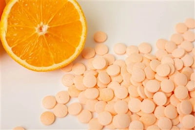 Kako se tehnologija bušenja tableta prilagođava različitim formulacijama?